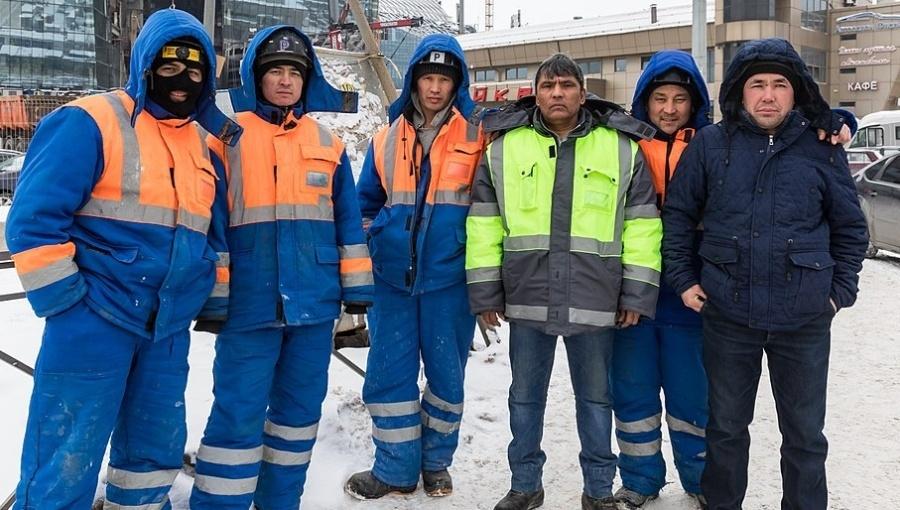 Russia Faces Worker Shortage, Looks to Migrants for Growth