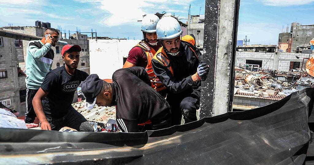 Gaza Death Toll Surpasses 52,000 as Israel's Offensive Intensifies