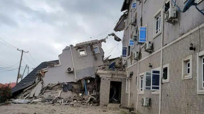 One Dead, Several Trapped After Building Collapses in Lagos