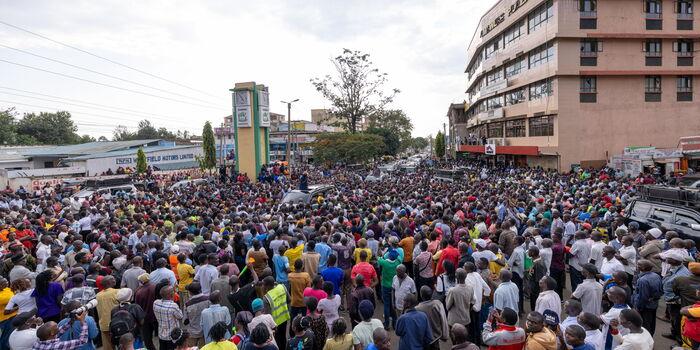 Kenya Court Bans Early Campaigns, Orders Law Within a Year