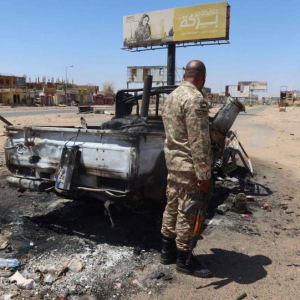 Sudan Accuses Haftar’s Libyan Forces of Aiding RSF Attack