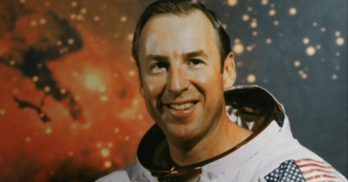 Apollo 13 Commander Jim Lovell Dies at Age 97