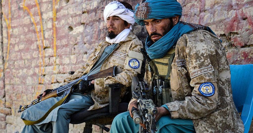Deadly Border Clashes Erupt as Afghanistan, Pakistan Trade Attacks